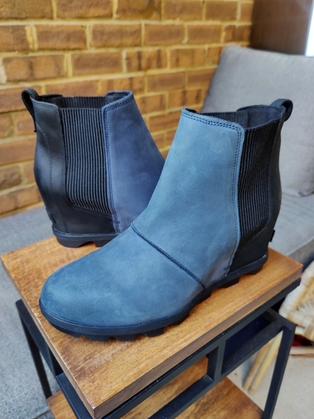 Sorel Womens 10 Joan Wedge 2 Chelsea Booties Navy Blue Black Leather Waterproof